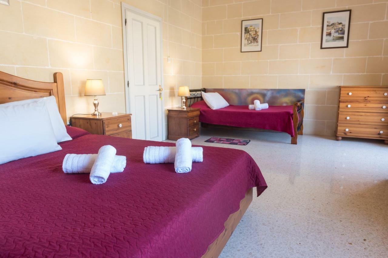Acomodation House Kavarna Xagħra Esterno foto