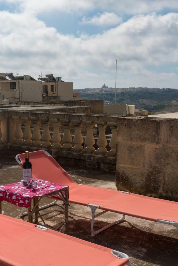 Acomodation House Kavarna Xagħra Esterno foto